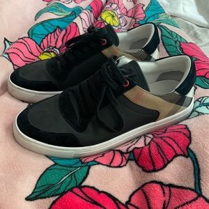Men’s Burberry shoes